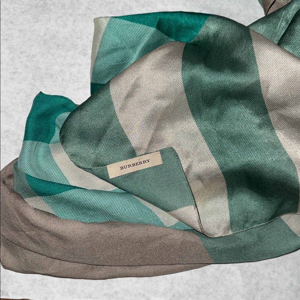 Burberry Lightweight Silk Scarf - Picture 3 of 3
